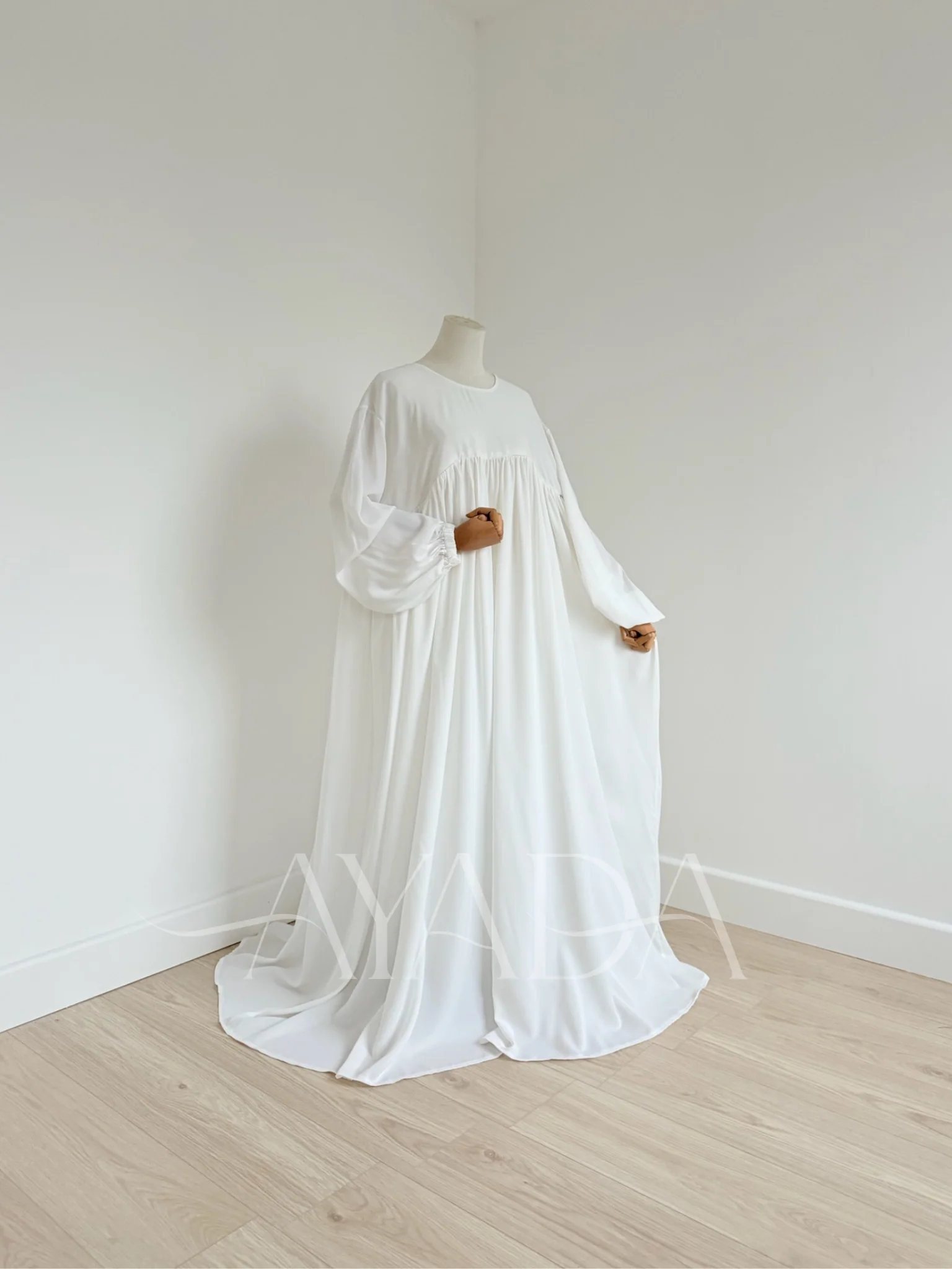 Abaya Manche Ballon Soie de medine - Image 11