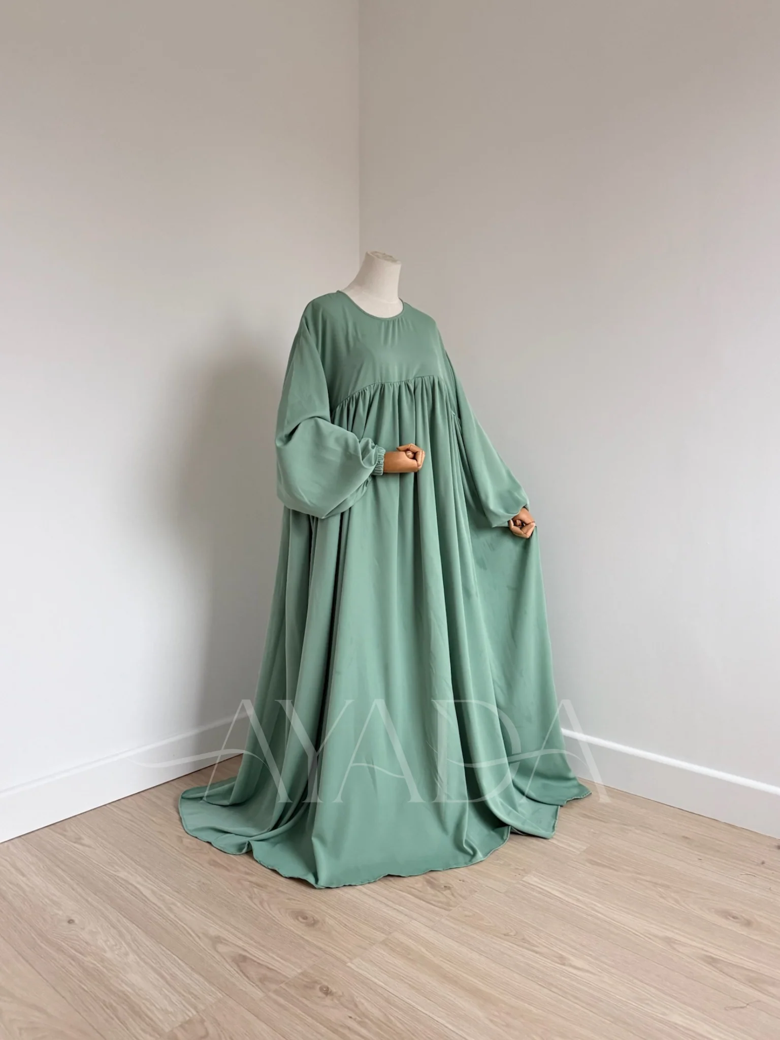 Abaya Manche Ballon Soie de medine - Image 12