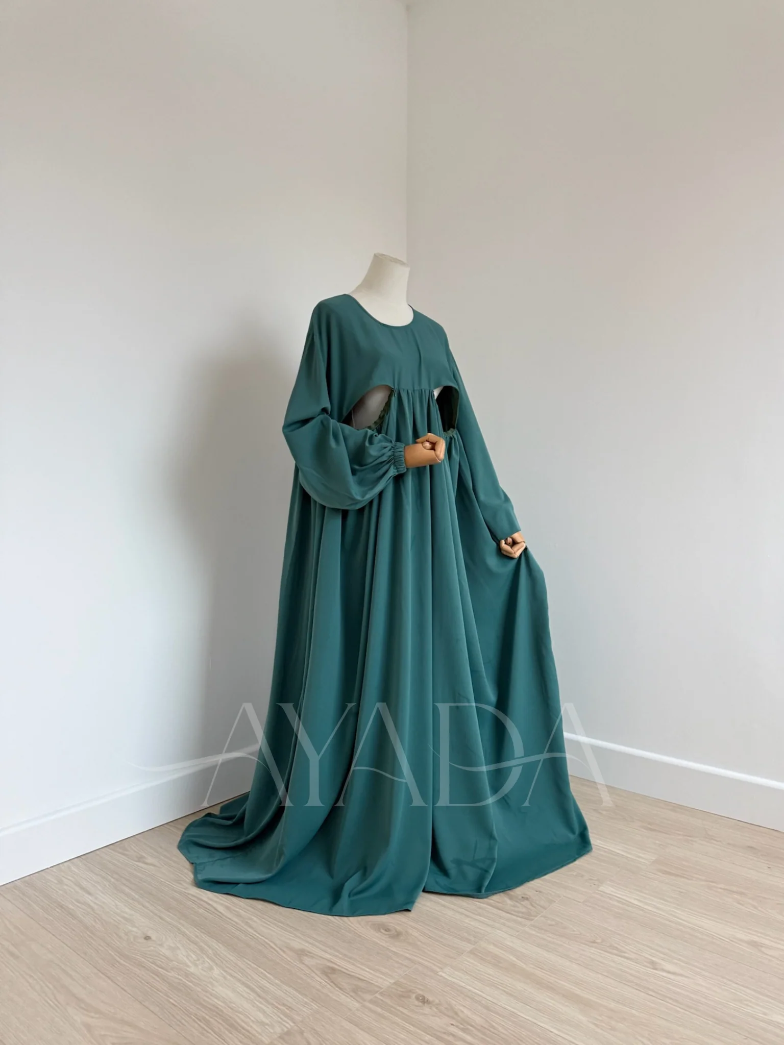 Abaya Manche Ballon Soie de medine - Image 13